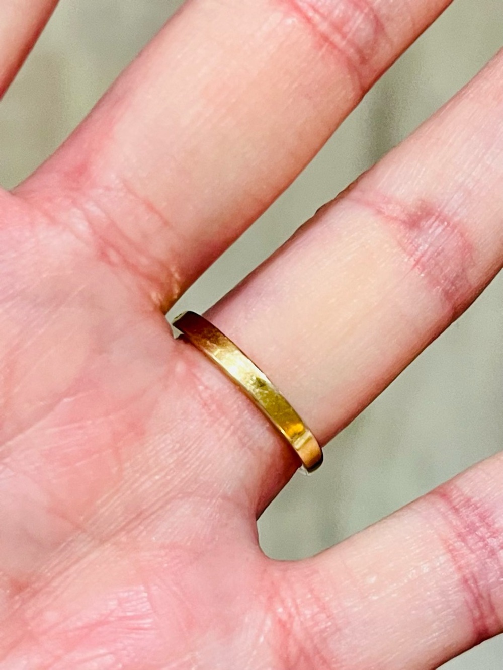 2 Carat Look Solitaire Ring 14K Gold Electroplated Size 6.25 - Picture 4 of 16